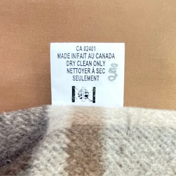 Wool/Angora Coat, Knit Collar, Dominic Bellissimo, Made in Canada, Size 6 - Picture 12 of 13